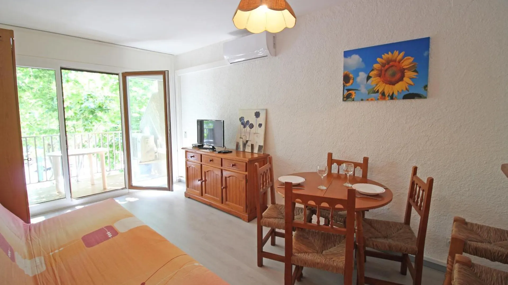 Apartment Basic Comfort Studio Poblat Tipic 0167 Empuriabrava